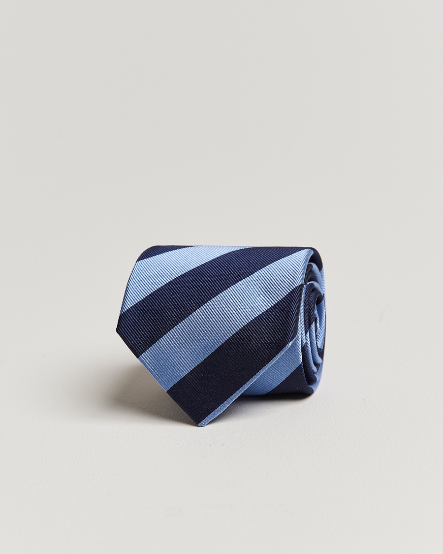 Amanda Christensen Regemental Stripe Classic Tie 8 cm Sky Blue/Navy – Blau