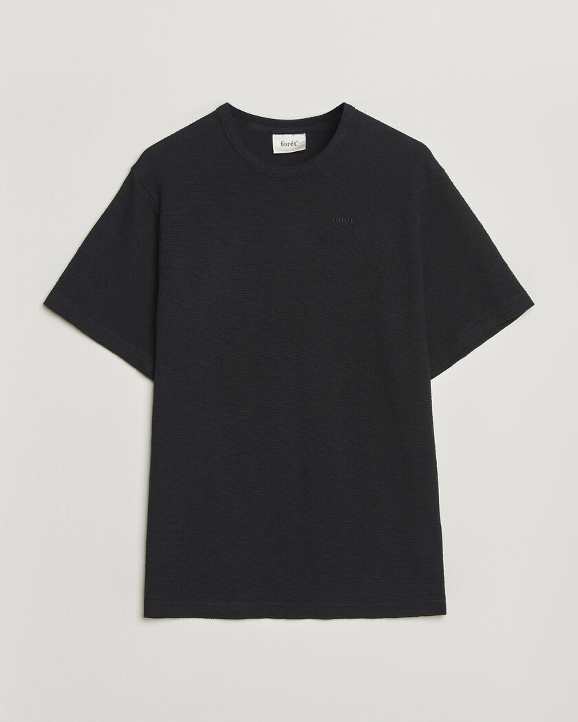 Forét Fir Structured T-Shit Black – Schwarz