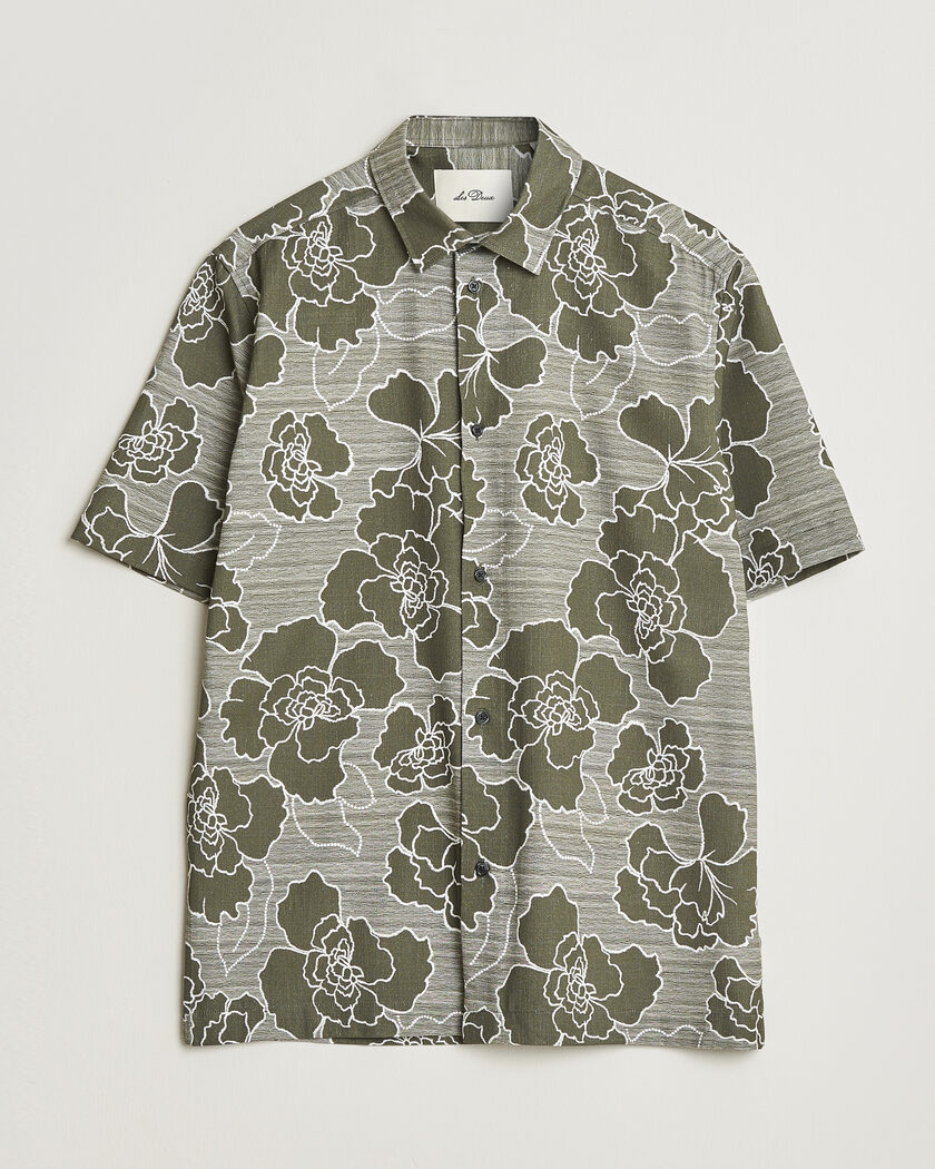 LES DEUX Charlie Poppy AOP Short Sleeve Shirt Olive Night – Grün