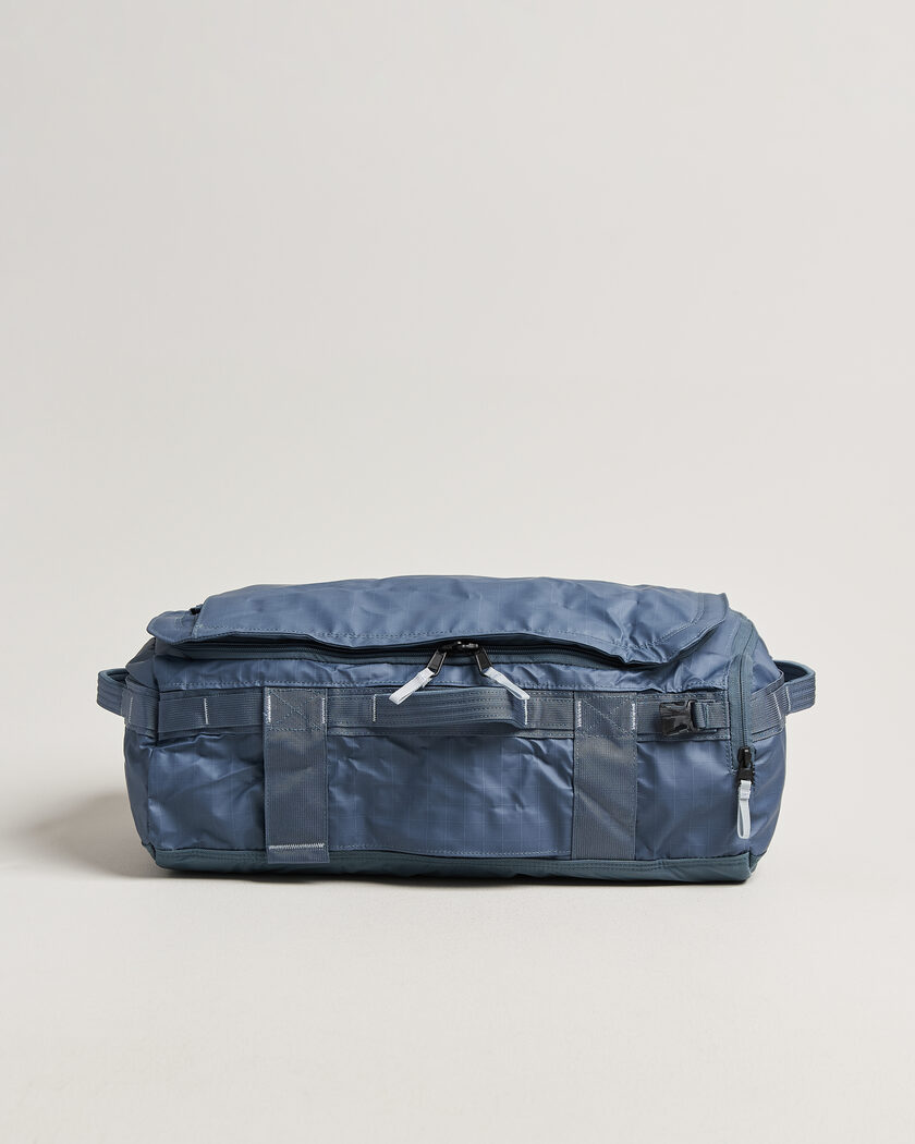  The North Face Base Camp Voyager Duffel 32 Granite Grey – Grau
