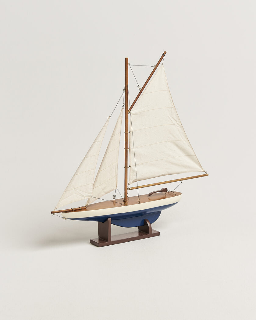  Authentic Models Mini Pond Yachts 