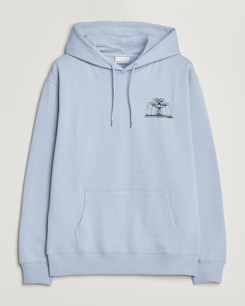 Drôle de Monsieur Fountain Printed Hoodie Light Blue – Blau