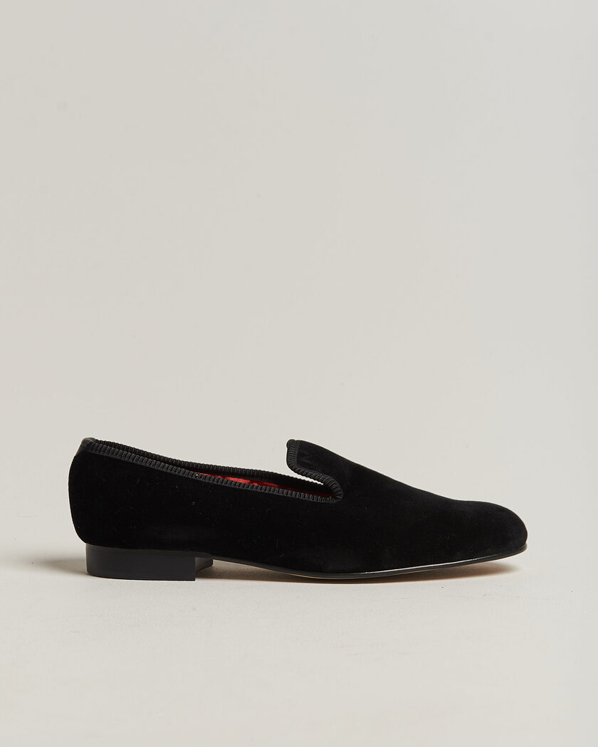 Bowhill & Elliott Plain Albert Pump Black Velvet – Schwarz