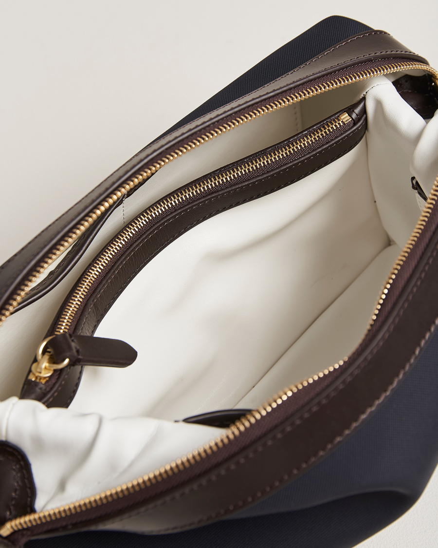 Herren | Taschen | Mismo | M/S Nylon Washbag Navy/Dark Brown