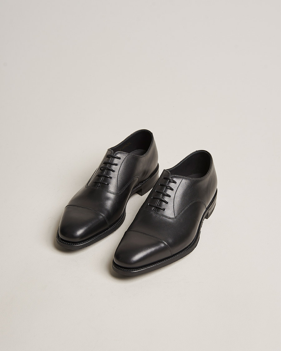 Herren | Handgefertigte Schuhe - Schuhspanner inklusive | Loake 1880 | Aldwych Single Dainite Oxford Black Calf