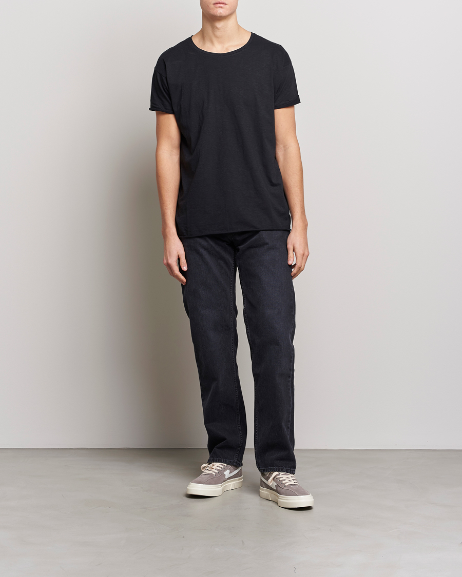 Herren | T-Shirts | Nudie Jeans | Roger Slub Crew Neck Tee Black