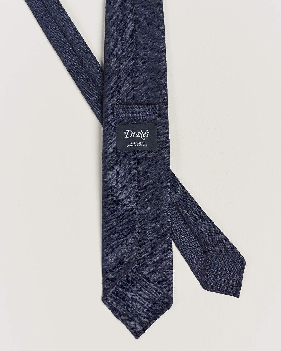 Herr |  | Drake\'s | Tussah Silk Handrolled 8 cm Tie Navy