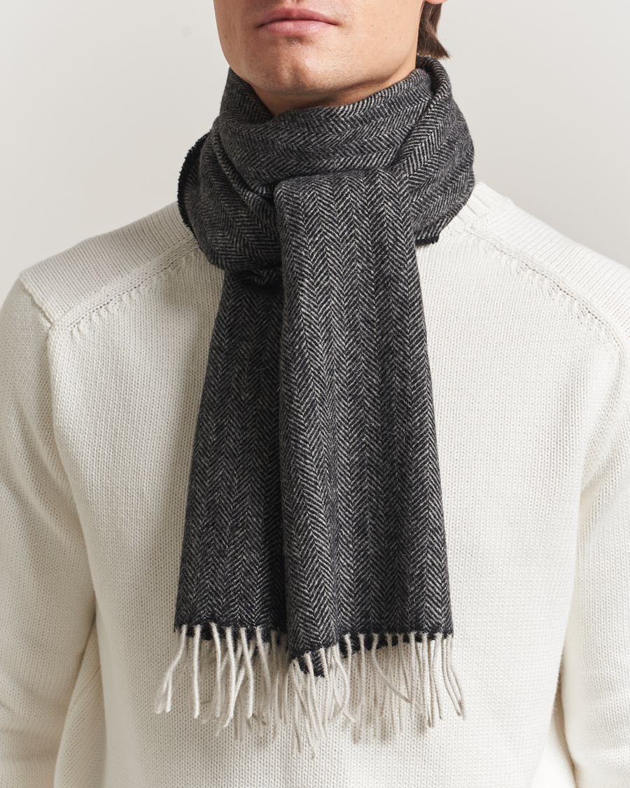 Herren | Amanda Christensen Wool Herringbone Scarf Black | Amanda Christensen | Wool Herringbone Scarf Black