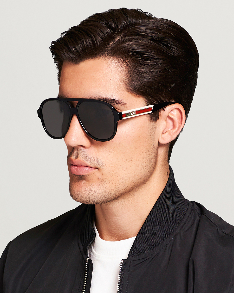 Herren | Gucci GG0463S Sunglasses Black/White/Grey | Gucci | GG0463S Sunglasses Black/White/Grey