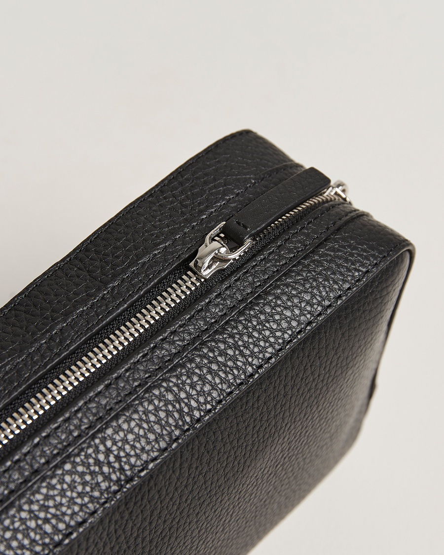 Herren | Tiger of Sweden Wes Grained Leather Toilet Bag Black | Tiger of Sweden | Wes Grained Leather Toilet Bag Black