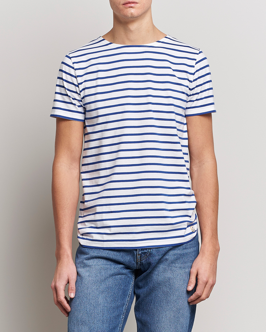 Herren | Kurzarm T-Shirt | Armor-lux | Hoëdic Boatneck Héritage Stripe T-shirt White/Blue