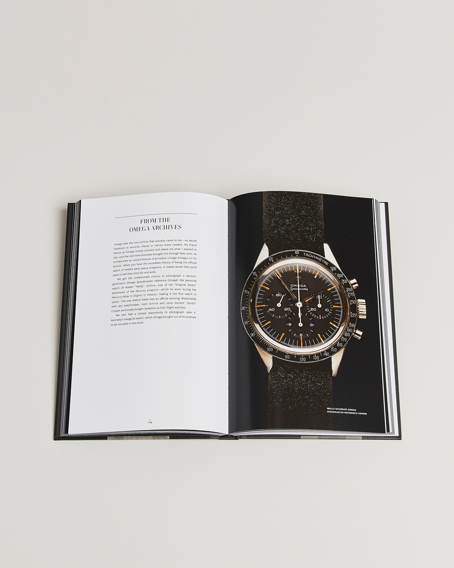 Herr | Böcker | New Mags | A Man and His Watch