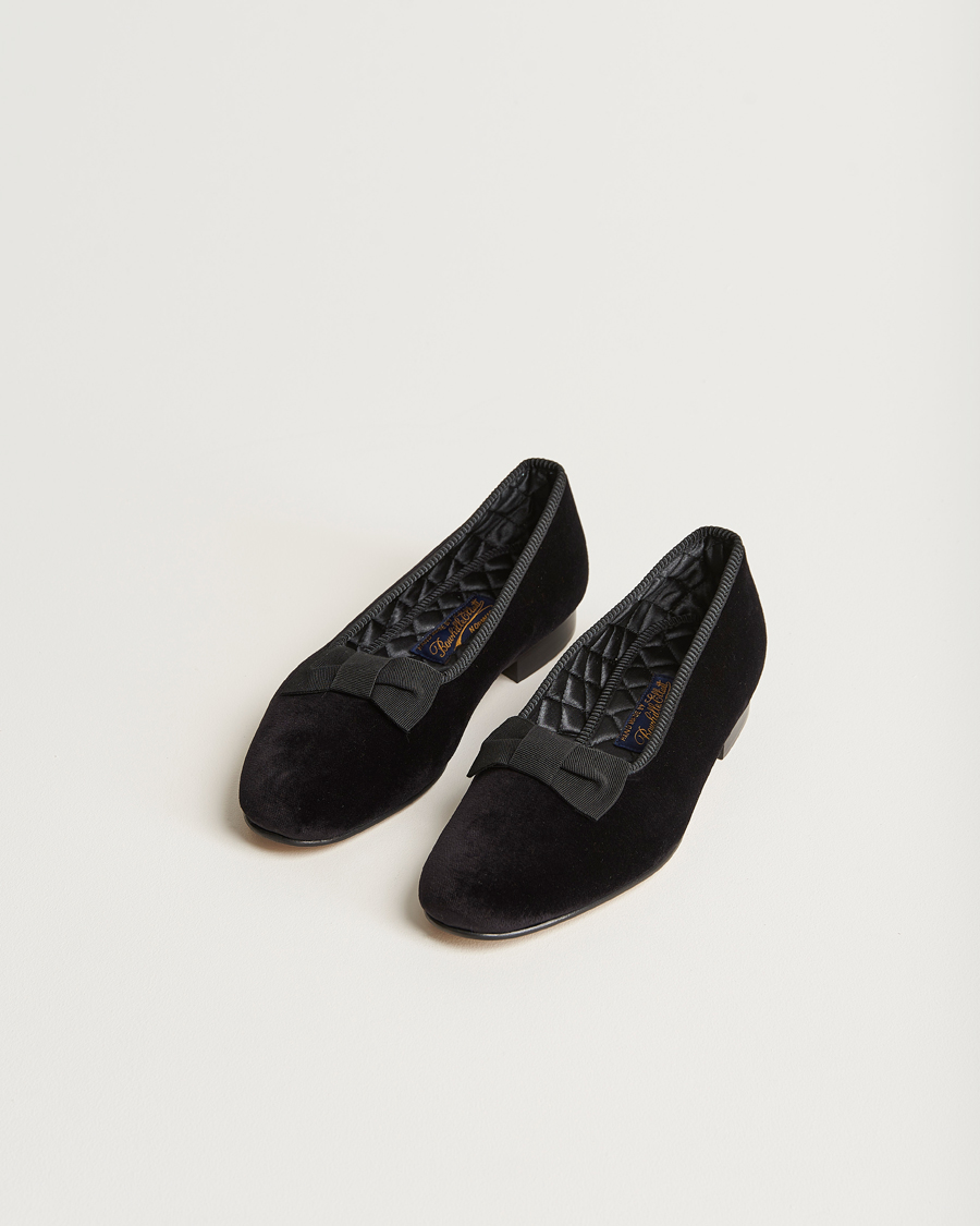 Herren | Bowhill & Elliott Opera Velvet Bow Pumps Black | Bowhill & Elliott | Opera Velvet Bow Pumps Black