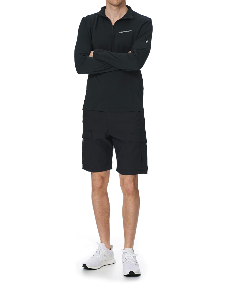 Herren | Shorts | Peak Performance | Moment Cargo Shorts Black