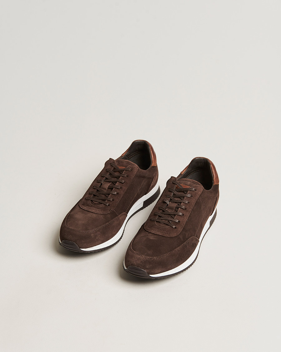 Herren | Kategorie | Design Loake | Loake 1880 Bannister Running Sneaker Dark Brown Suede