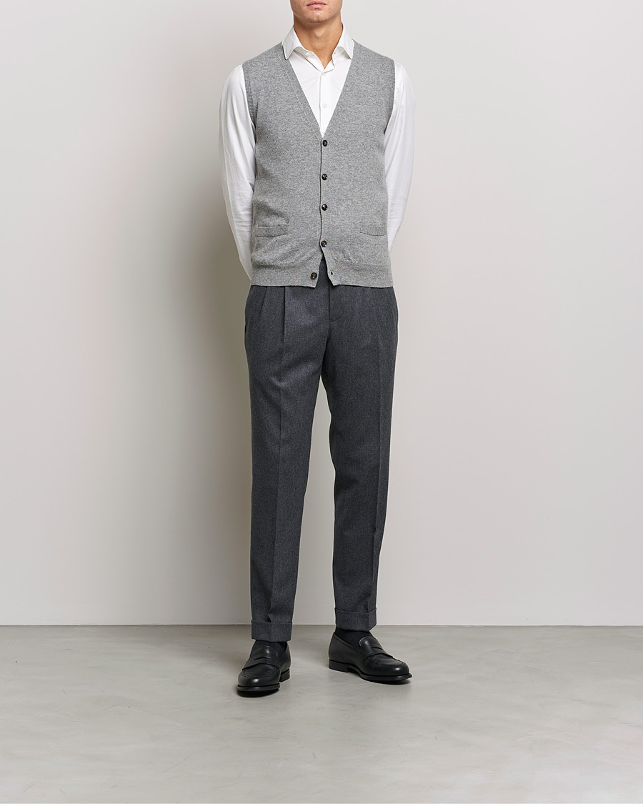 Herren | Pullover | Piacenza Cashmere | Cashmere Sleeveless Cardigan Light Grey