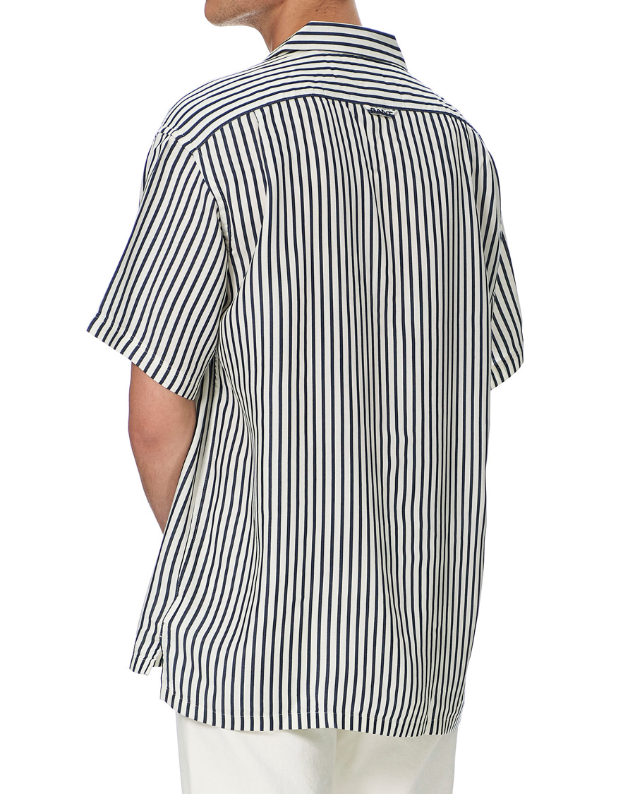 Herren | Hemden | Gant | Rel Stripe Camp Collar Short Sleeve Shirt White/Blue