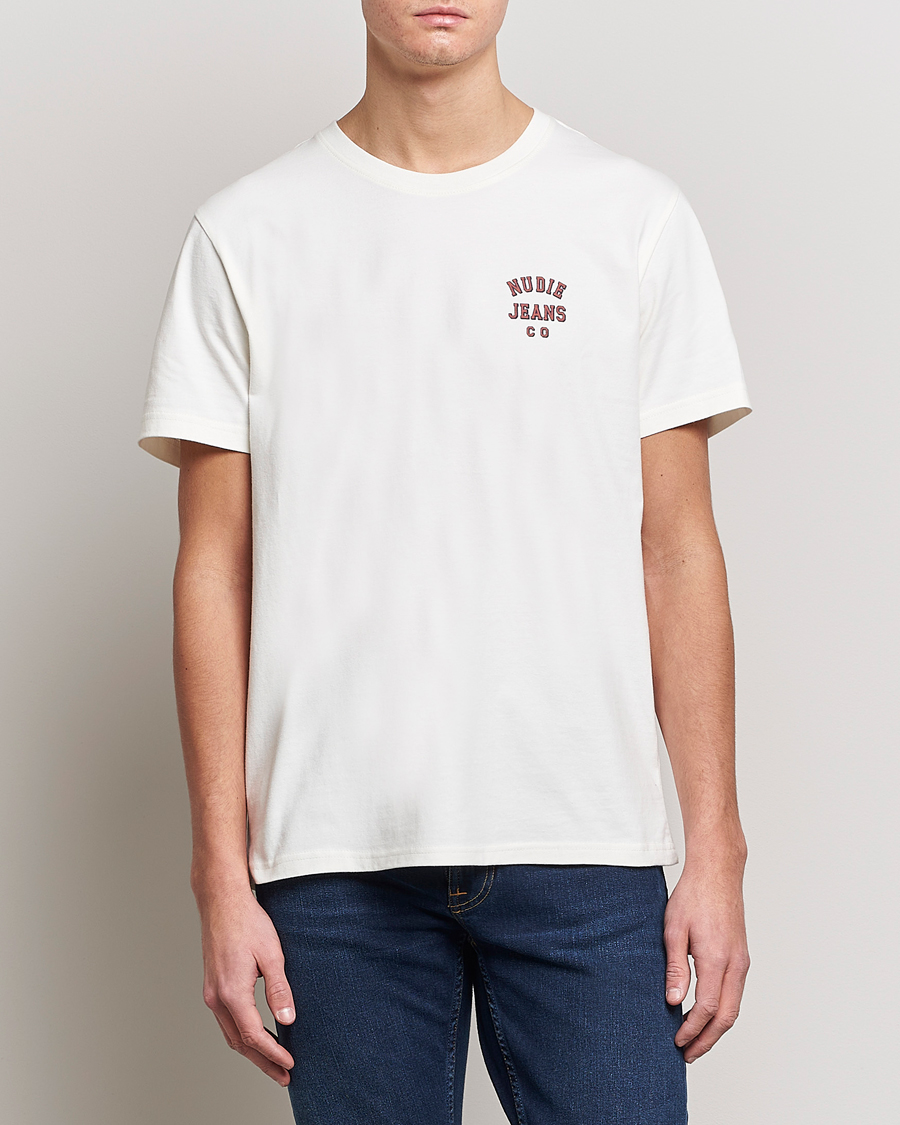 Herren | T-Shirts | Nudie Jeans | Roy Logo Crew Neck Tee Off White