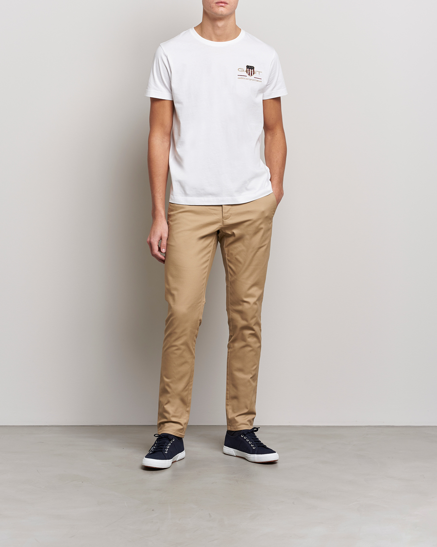 Herren | T-Shirts | GANT | Archive Shield Logo Crew Neck Tee White