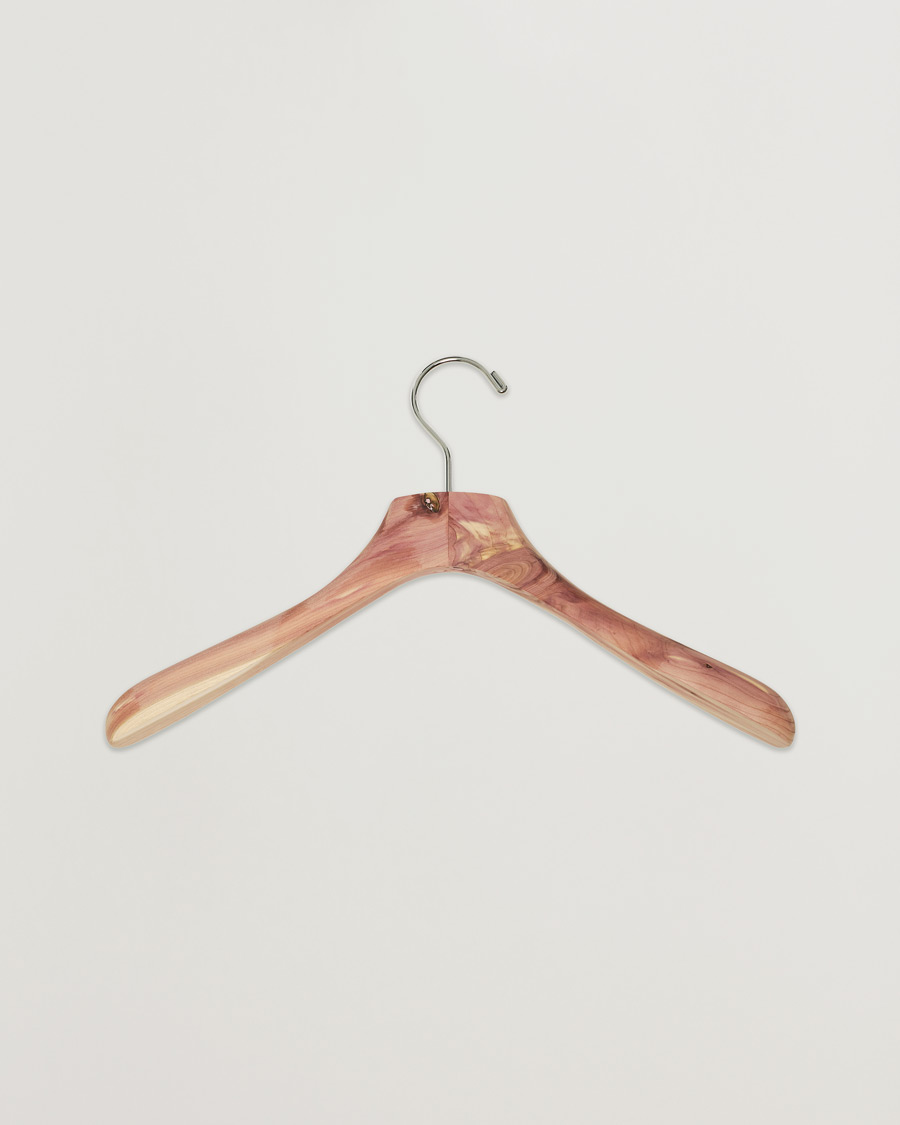 Herren | Care with Carl 2-Pack Cedar Wood Jacket Hanger | Care with Carl | 2-Pack Cedar Wood Jacket Hanger