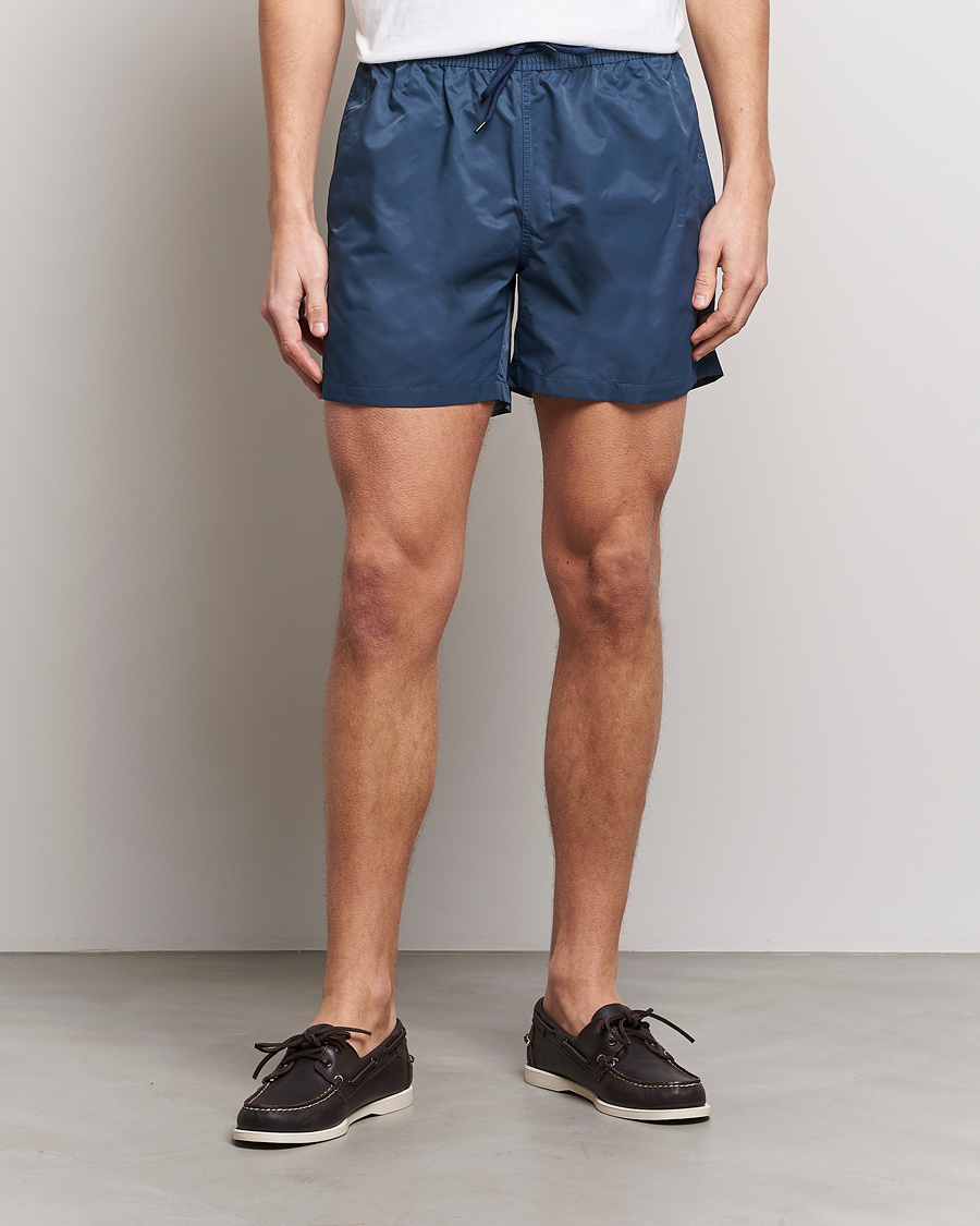 Herren | Badehosen | Colorful Standard | Classic Organic Swim Shorts Petrol Blue