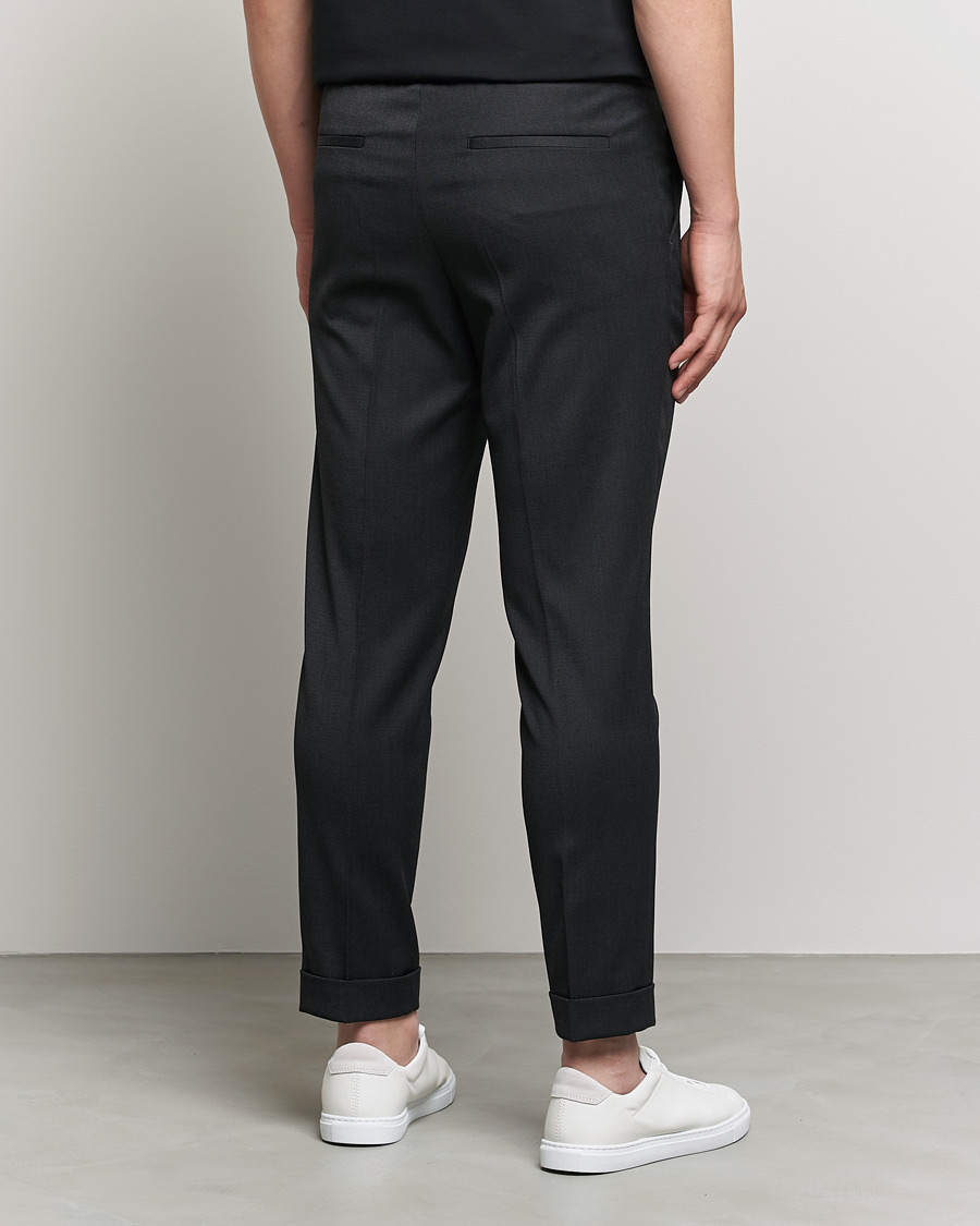 Herren | Hosen | Filippa K | Terry Gabardine Cropped Turn Up Trousers Anthracite