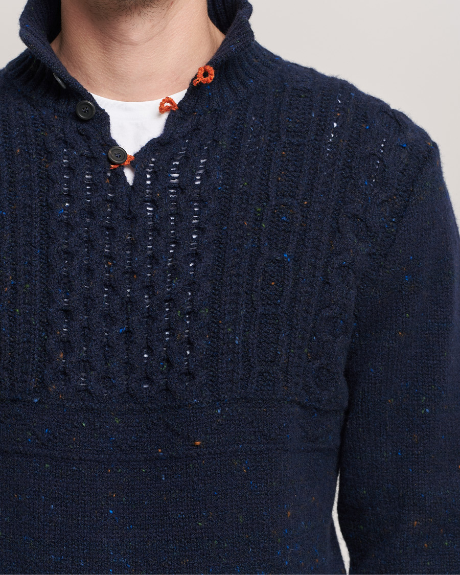 Herren | Pullover | Inis Meáin | Wool/Cashmere Máirtín Beag Galánta Button Neck Navy