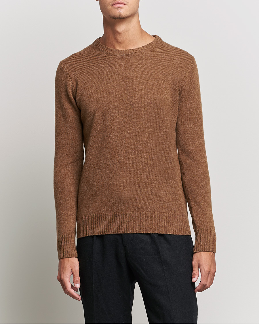 Herren | Pullover | Oscar Jacobson | Emerson Patch Wool Roundneck Brown