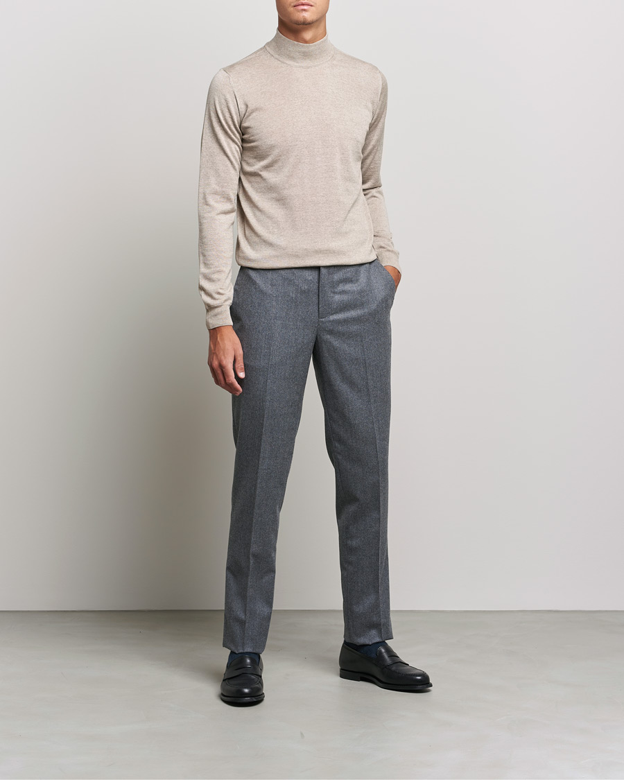 Herren | Pullover | Oscar Jacobson | Hilton Extrafine Merino Mock Neck Beige
