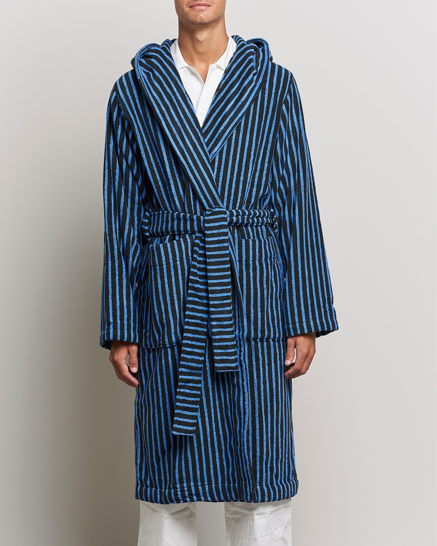 Herren | Schlafanzüge & Bademäntel | Tekla | Organic Terry Hooded Bathrobe Black/Blue