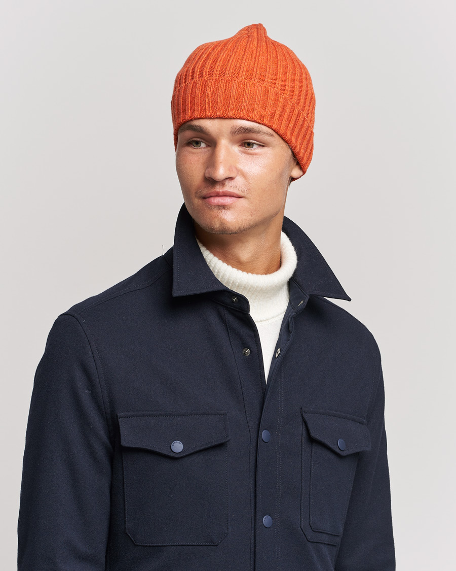 Herren | Piacenza Cashmere Ribbed Cashmere Beanie Orange | Piacenza Cashmere | Ribbed Cashmere Beanie Orange
