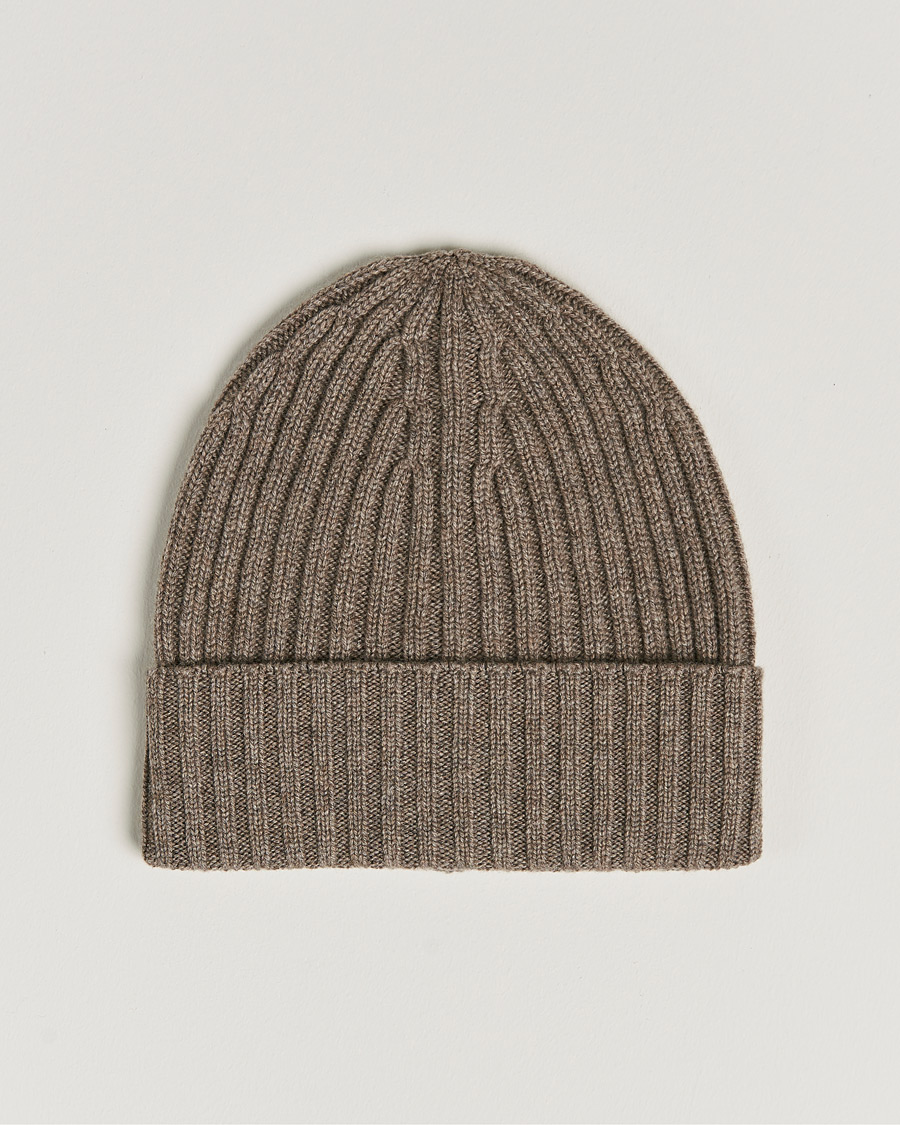 Herren | Piacenza Cashmere Ribbed Cashmere Beanie Taupe | Piacenza Cashmere | Ribbed Cashmere Beanie Taupe