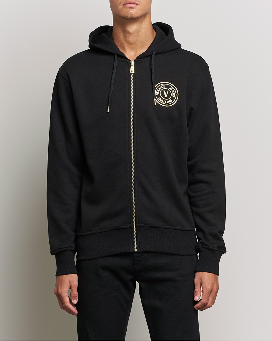 Herren | Pullover | Versace Jeans Couture | V Emblem Hoodie Black/Gold