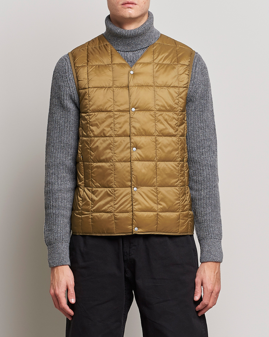 Herren | Jacken | TAION | V-Neck Lightweight Down Vest Beige