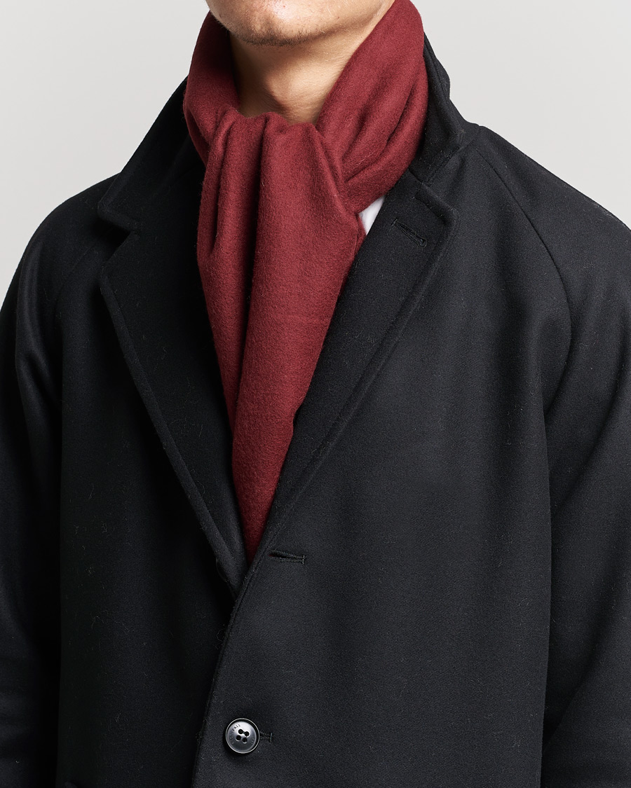 Herren | Begg & Co Vier Lambswool/Cashmere Solid Scarf Wine | Begg & Co | Vier Lambswool/Cashmere Solid Scarf Wine