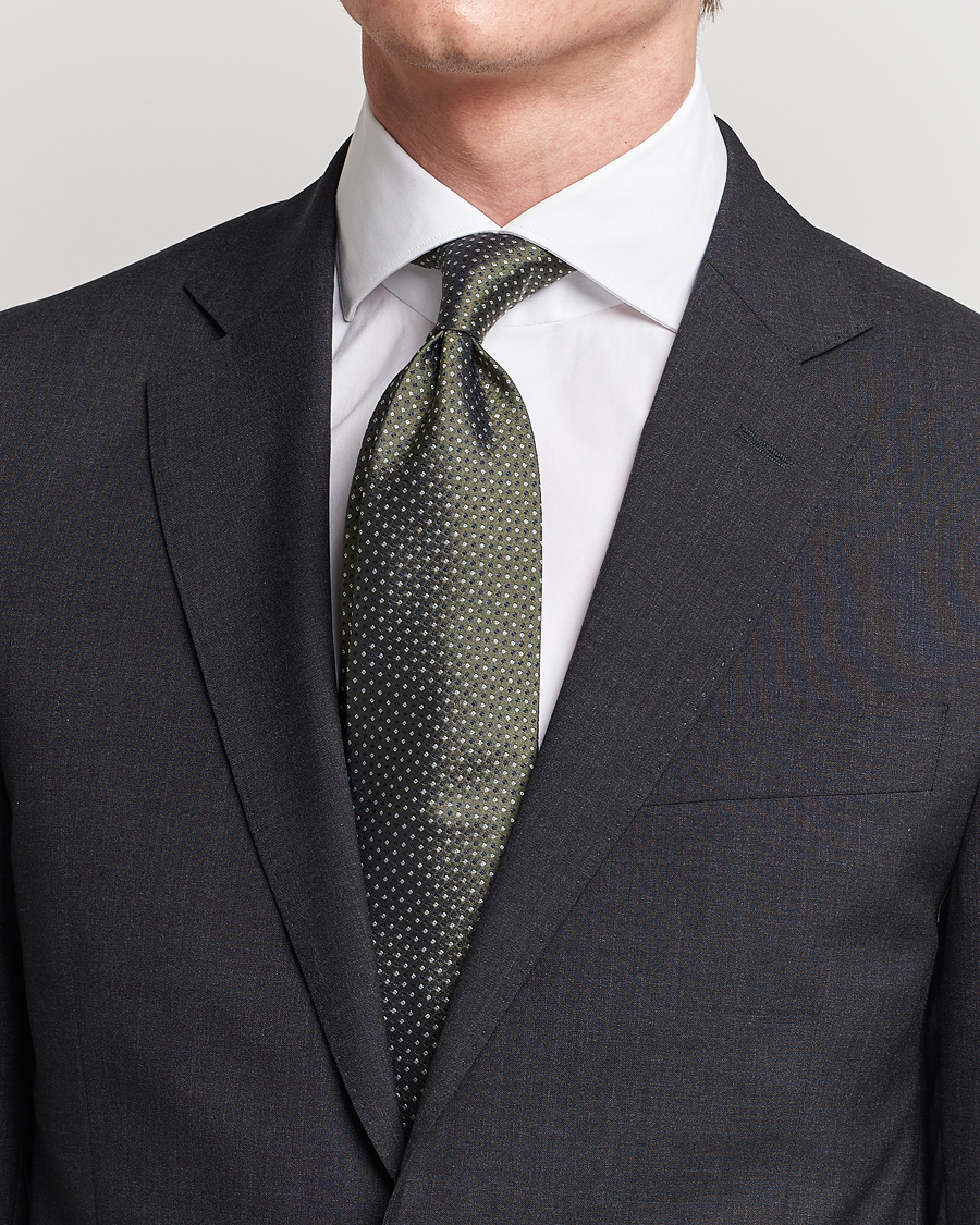 Herren | Amanda Christensen Silk Micro Printed 8cm Tie Olive | Amanda Christensen | Silk Micro Printed 8cm Tie Olive