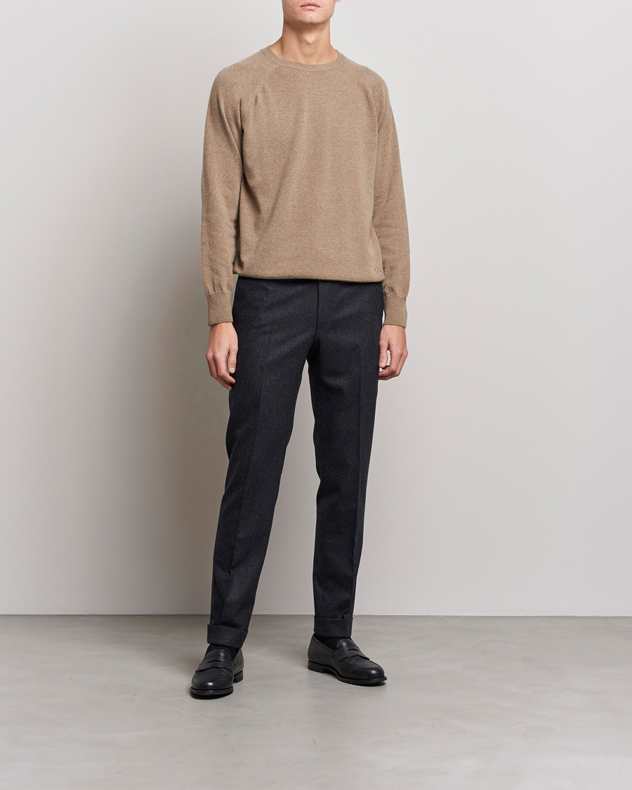 Herren | Pullover | Oscar Jacobson | Gustaf Lambswool Raglan Crew Neck Camel