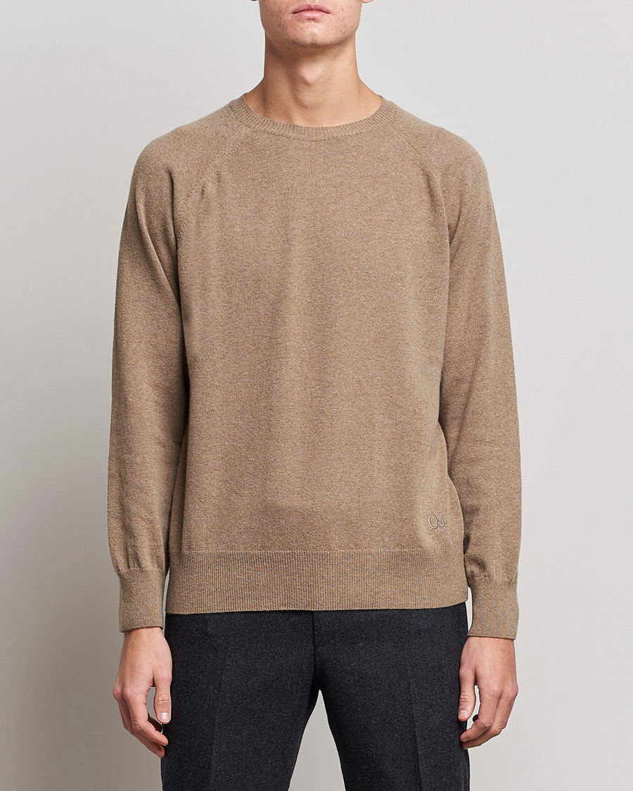 Herren | Pullover | Oscar Jacobson | Gustaf Lambswool Raglan Crew Neck Camel