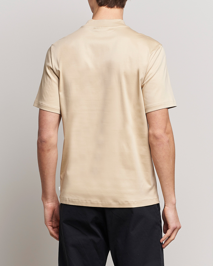 Herren | T-Shirts | J.Lindeberg | Ace Mock Neck Mercerized Cotton T-Shirt Safari Beige