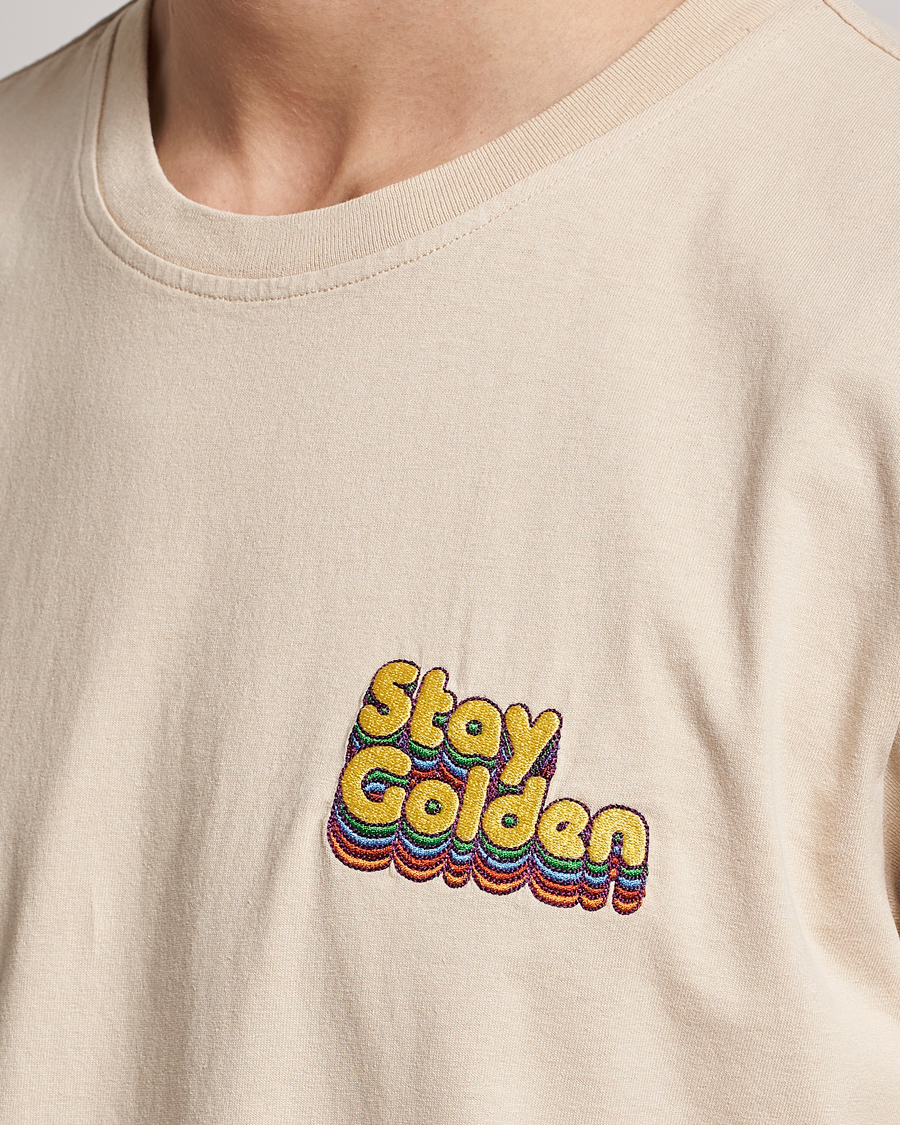 Herren | T-Shirts | Nudie Jeans | Roy Logo Crew Neck T-Shirt Cream