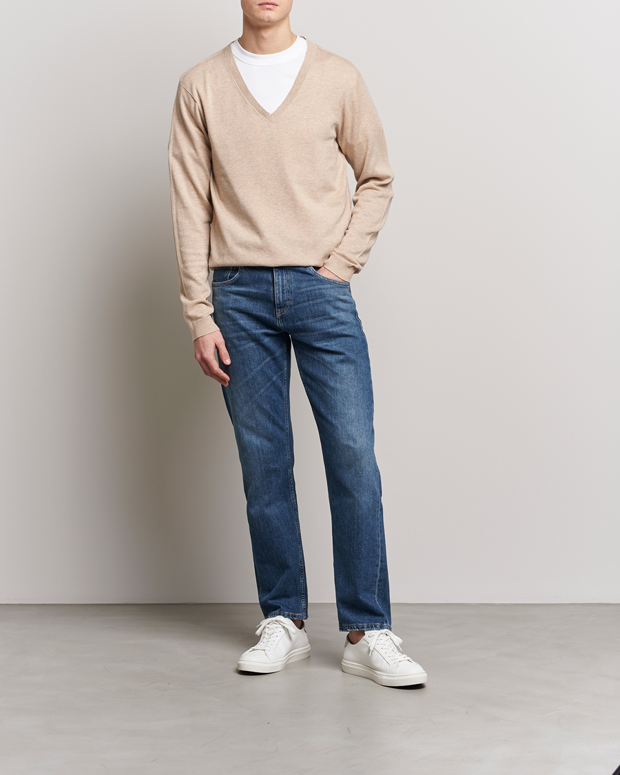Herren | Pullover | Tiger of Sweden | Pernell Extra Fine Merino V-Neck Beige Melange