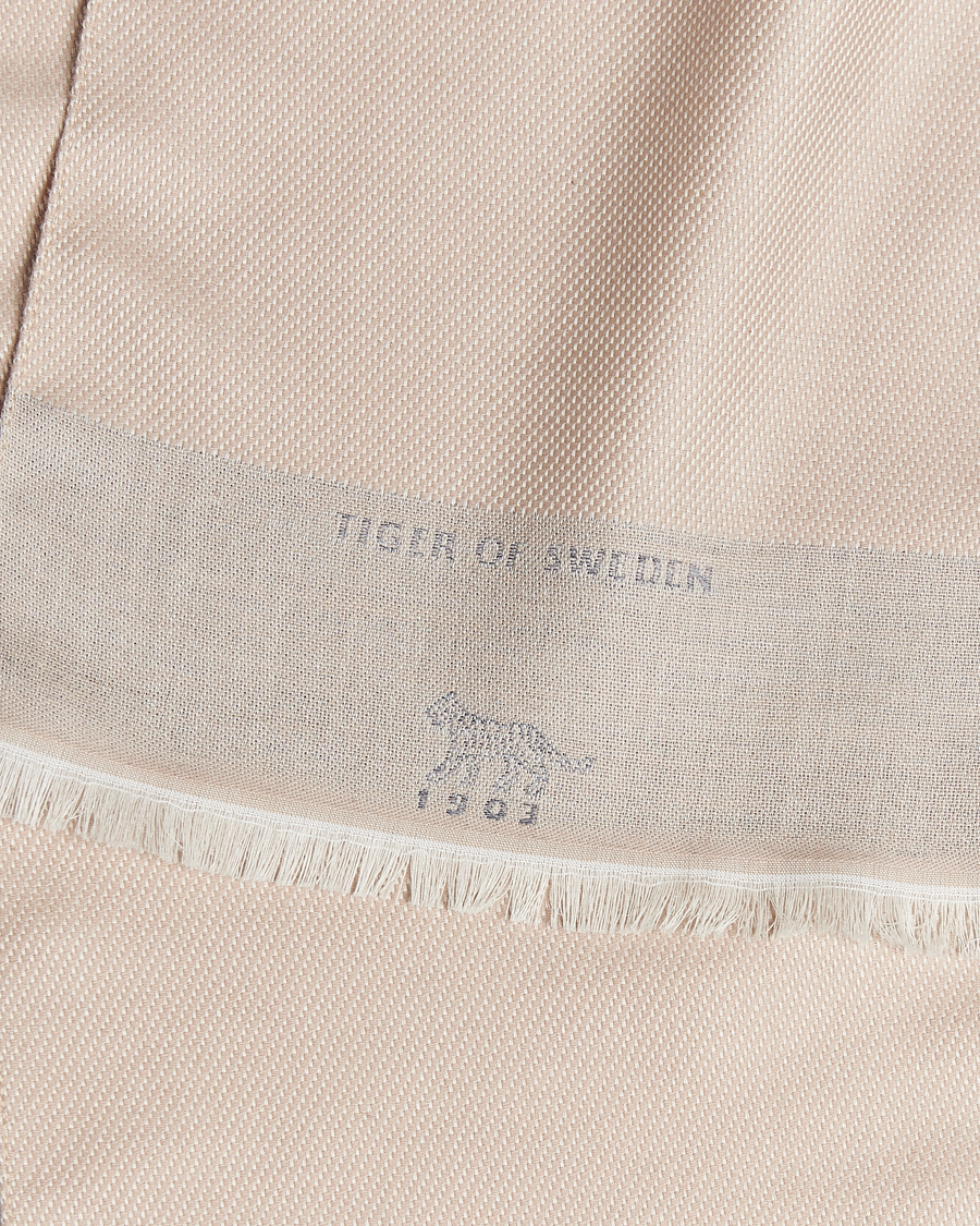 Herren | Tiger of Sweden Salvor Wool Silk Scarf Dark Sand | Tiger of Sweden | Salvor Wool Silk Scarf Dark Sand