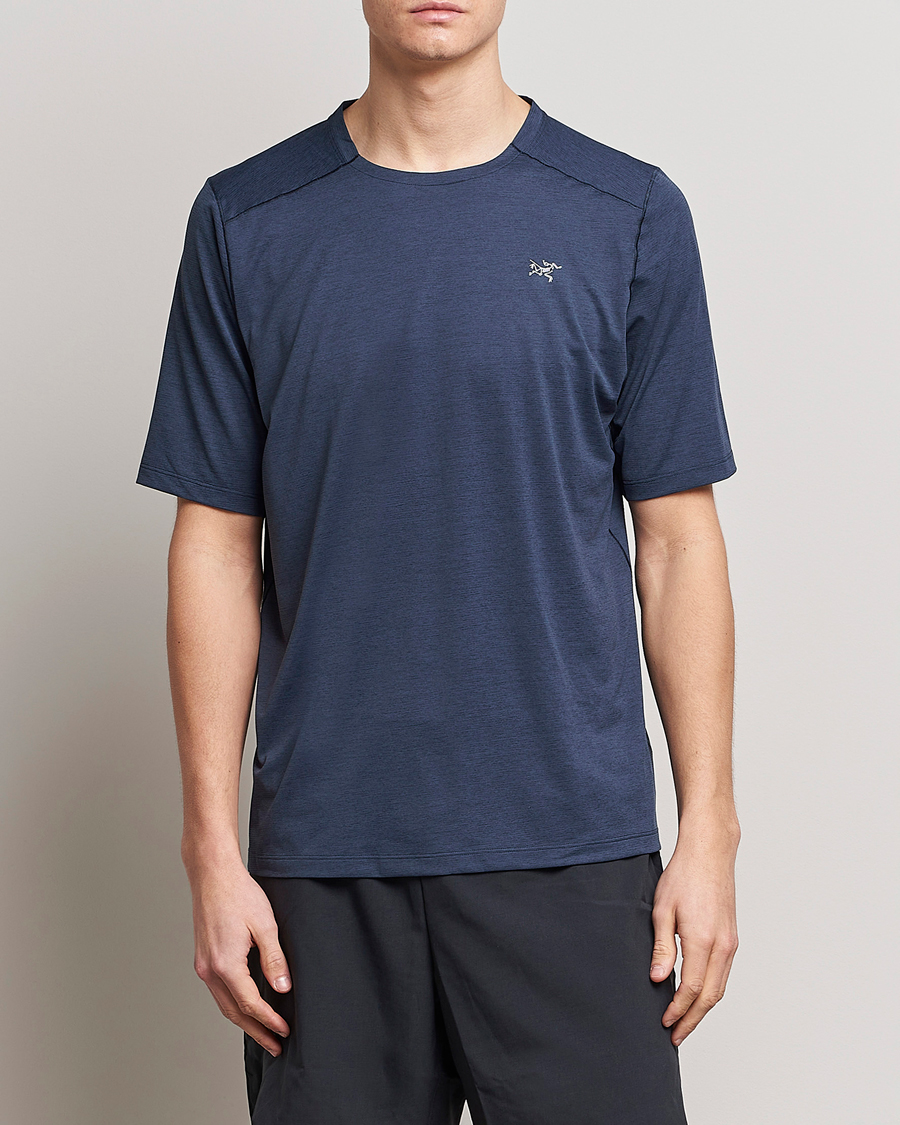 Herren | T-Shirts | Arc'teryx | Cormac Crew Neck Tee Black Sapphire Heather