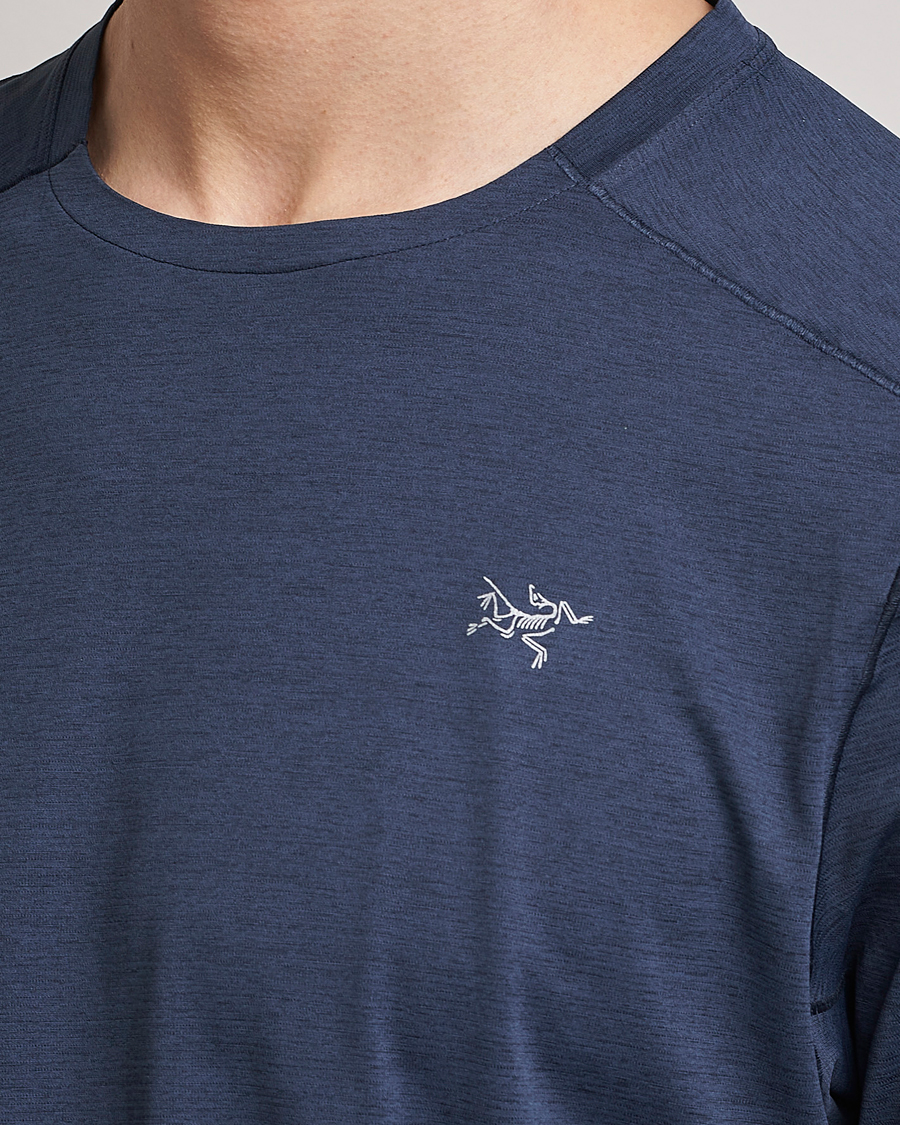 Herren | T-Shirts | Arc'teryx | Cormac Crew Neck Tee Black Sapphire Heather