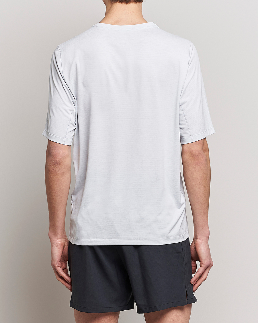 Herren | T-Shirts | Arc'teryx | Cormac Bird Logo Crew Neck T-Shirt Atmos Heather
