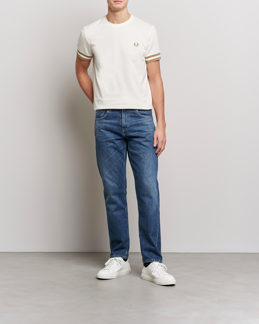 Herren | T-Shirts | Fred Perry | Boled Tipped Pique T-Shirt Ecru