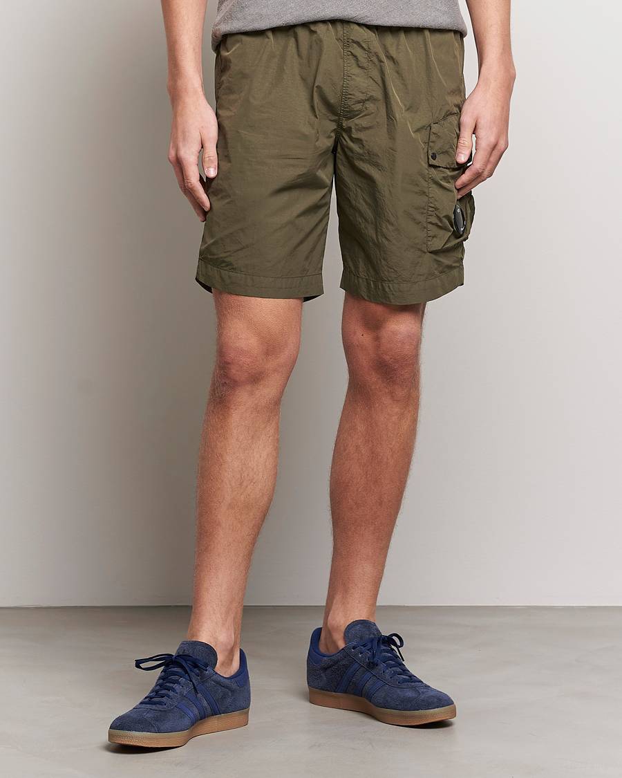 Herren | Shorts | C.P. Company | Flatt Nylon Garment Dyed Shorts Olive