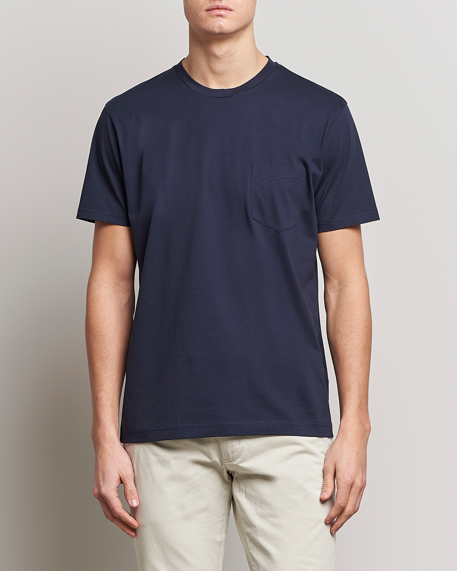 Herren | T-Shirts | Sunspel | Riviera Pocket Crew Neck T-Shirt Navy