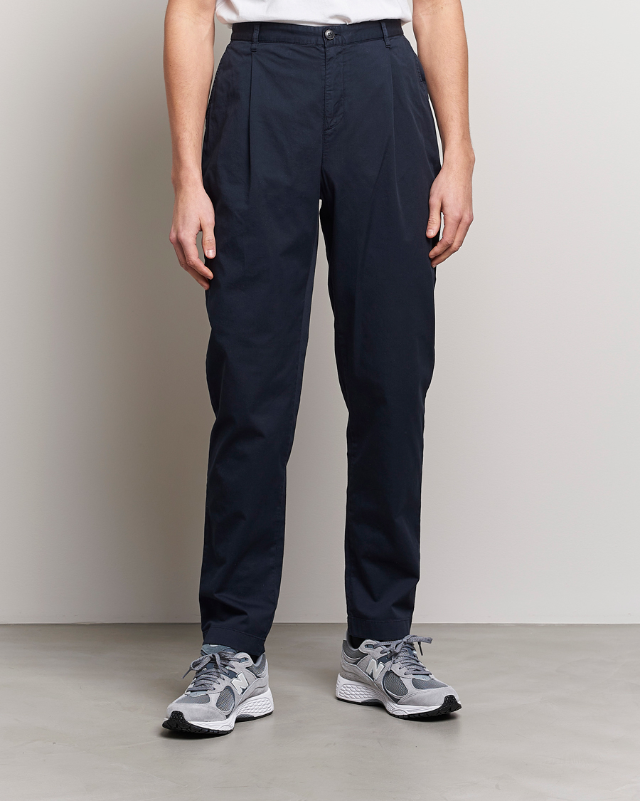 Herren | Hosen | Sunspel | Pleated Stretch Cotton Twill Chino Navy