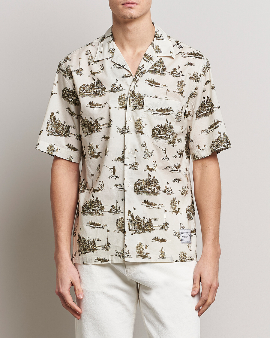 Herren | Hemden | Woolrich | Zavikon Printed Short Sleeve Resort Shirt Milky Cream
